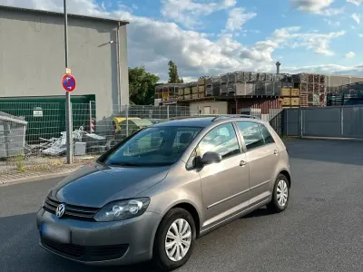 Gebraucht VW Golf VI 105 PS (77 kW) 2010 Silber Limousine