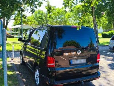 Gebraucht VW Multivan 179 PS (131 kW) 2013 Schwarz Van / Kleinbus