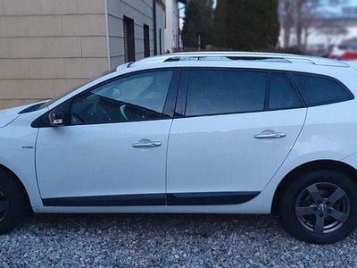 Gebraucht Renault Mégane GrandTour Bose Edition 131 PS (96 kW) 2011 Weiß Kombi