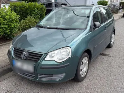 Gebraucht VW Polo 64 PS (47 kW) 2005 Grün Kleinwagen