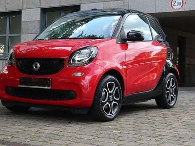 Schwarz Gebraucht 2017 Smart ForTwo Cabrio Cabrio | 11.999 € (Fairer Preis)