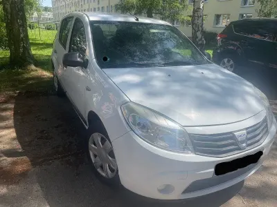 Gebraucht Dacia Sandero 75 PS (55 kW) 2009 Weiß Limousine