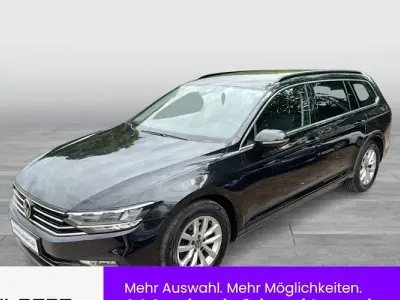 Gebraucht VW Passat Business 150 PS (110 kW) 2023 Deep black perleffekt Kombi