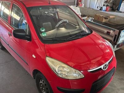 Second-hand Hyundai i10 Classic 67 CP (49 kW) 2009 Roșu Hatchback