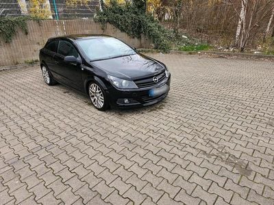 Opel Astra GTC