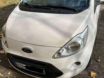 Weiß Gebraucht 2009 Ford Ka Titanium Limousine | 4.000 € (Teuer)