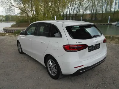Gebraucht Mercedes B180 136 PS (100 kW) 2019 Polarweiss  unilack Van / Kleinbus