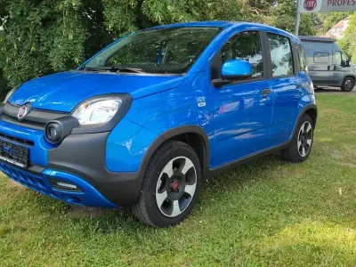 Gebraucht Fiat Panda Cross Cross 69 PS (50 kW) 2023 Blau Kleinwagen