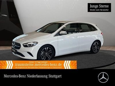 Gebraucht Mercedes B180 Advanced 136 PS (100 kW) 2025 Weiß Van / Kleinbus