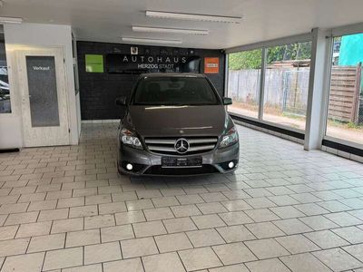 Mercedes B180
