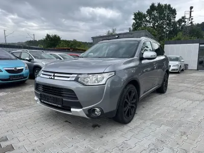 Gebraucht Mitsubishi Outlander Diamant Edition 150 PS (110 kW) 2015 Grau SUV