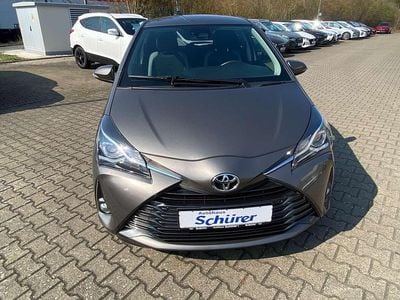 Gebraucht Toyota Yaris Team 111 PS (81 kW) 2020 Gray metallic Kleinwagen