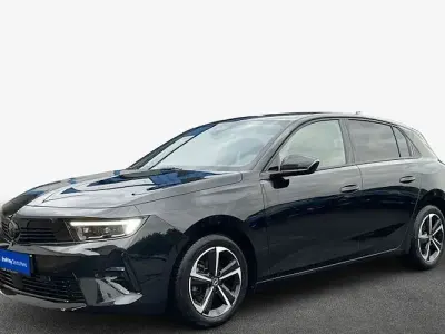 Gebraucht Opel Astra 131 PS (96 kW) 2025 Schwarz Kleinwagen