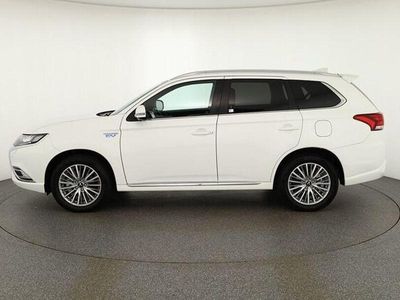 Gebraucht Mitsubishi Outlander P-HEV Plus 224 PS (164 kW) 2020 Weiß SUV
