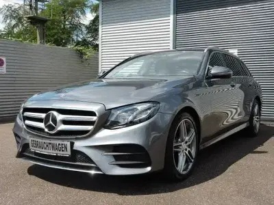 Gebraucht Mercedes E220 AMG line 194 PS (142 kW) 2018 Andere Limousine