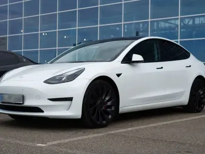 Gebraucht Tesla Model 3 Performance 377 kW (513 PS) 2022 Weiß Limousine