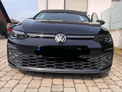 Second-hand VW Golf VIII Black Edition 245 CP (180 kW) 2022 Negru Berlinǎ