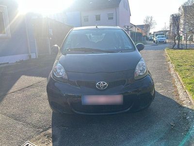 Second-hand Toyota Aygo 68 CP (50 kW) 2009 Negru Hatchback