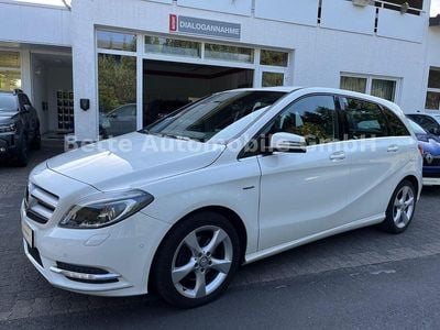 Mercedes B200