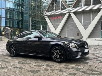 Usata Mercedes C180 AMG line 156 CV (114 kW) 2021 Argento Coupé