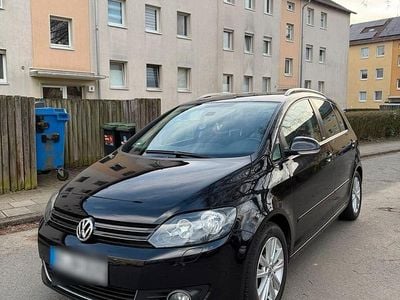 Gebraucht VW Golf VI 105 PS (77 kW) 2011 Schwarz Kleinwagen