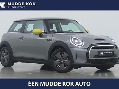 Grau Gebraucht 2022 Mini Cooper Classic Kleinwagen | 18.000 € (Fairer Preis)