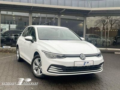 Gebraucht VW Golf VIII 110 PS (80 kW) 2022 Weiß Limousine