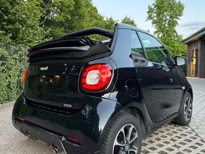 Gebraucht Smart ForTwo Cabrio Prime 91 PS (66 kW) 2017 Schwarz Cabrio