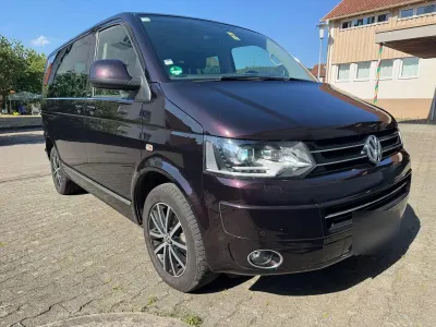 Gebraucht VW Multivan Life 179 PS (131 kW) 2013 Violet Van / Kleinbus