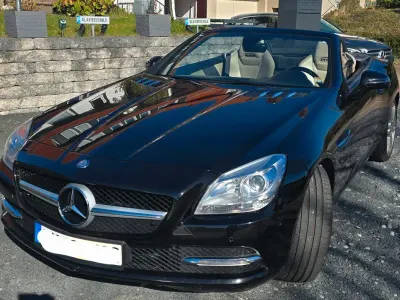 Second-hand Mercedes SLK200 184 CP (135 kW) 2013 Negru Cabrio