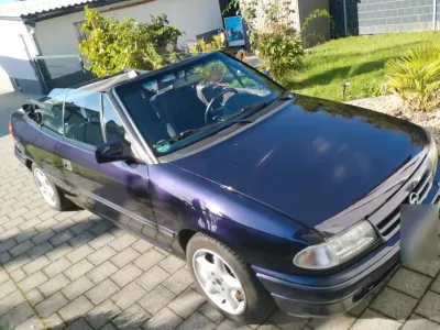 Gebraucht Opel Astra Cabriolet 115 PS (84 kW) 1994 Violet Cabrio
