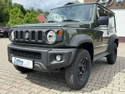 Gebraucht Suzuki Jimny Comfort 102 PS (75 kW) 2023 Grün SUV