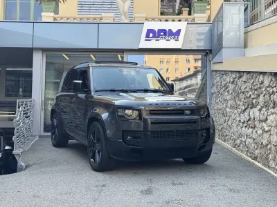 Gebraucht Land Rover Defender 525 PS (386 kW) 2023 Grau SUV