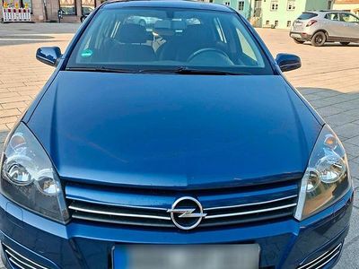 Gebraucht Opel Astra 105 PS (77 kW) 2005 Blau Limousine