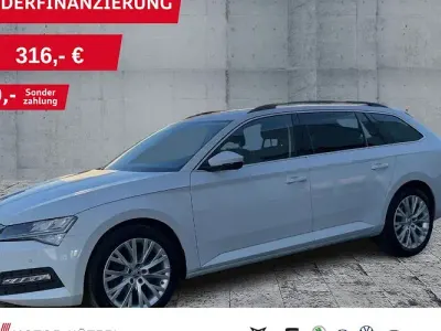 Używany Skoda Superb Ambition 150 KM (110 kW) 2022 Biały Kombi
