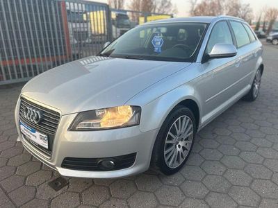 Gebraucht Audi A3 Attraction 125 PS (91 kW) 2010 Silber Kleinwagen