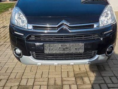 Gebraucht Citroën Berlingo SELECTION 120 PS (88 kW) 2015 Schwarz Van / Kleinbus