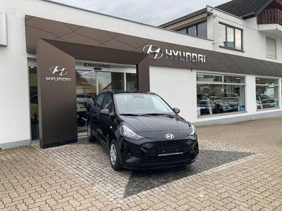 Gebraucht Hyundai i10 Select 63 PS (46 kW) 2024 Phantom black mineraleffekt Kleinwagen