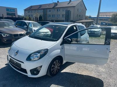 Gebraucht Renault Twingo Night&Day 75 PS (55 kW) 2010 Weiß Kleinwagen
