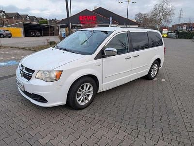 Gebraucht Chrysler Grand Voyager 287 PS (211 kW) 2015 Weiß Van / Kleinbus