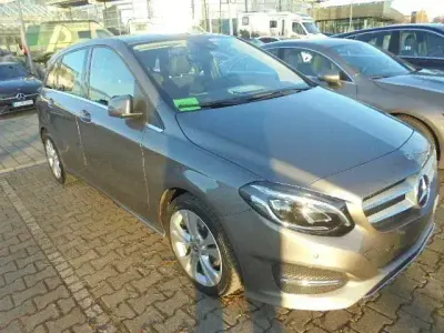 Gebraucht Mercedes B200 Edition 156 PS (114 kW) 2017 Andere Kleinwagen