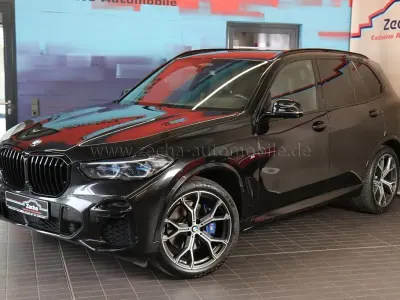 Gebraucht BMW X5 Performance 333 PS (244 kW) 2023 Schwarz SUV