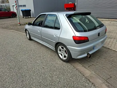 Occasion Peugeot 306 132 ch (97 kW) 2000 Argent Berline