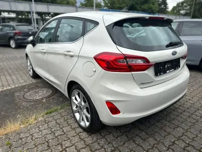 Gebraucht Ford Fiesta Titanium 95 PS (69 kW) 2020 Beige Kleinwagen