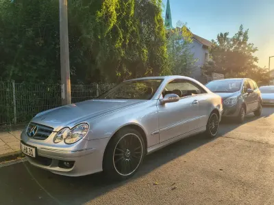Gebraucht Mercedes CLK320 Elegance 224 PS (164 kW) 2008 Silber Coupé