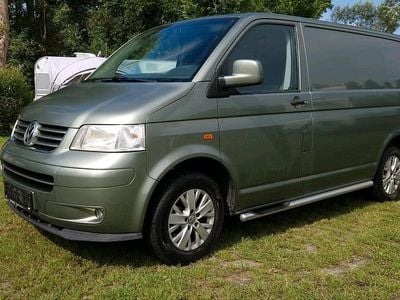 Grün Gebraucht 2006 VW Transporter Van | 5.498 € (Guter Preis)