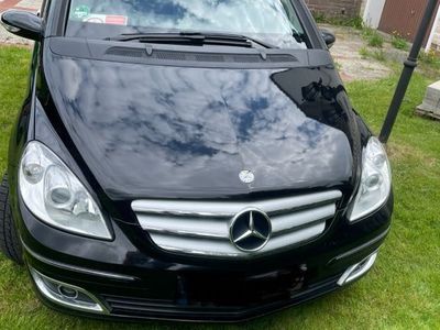 Mercedes B180