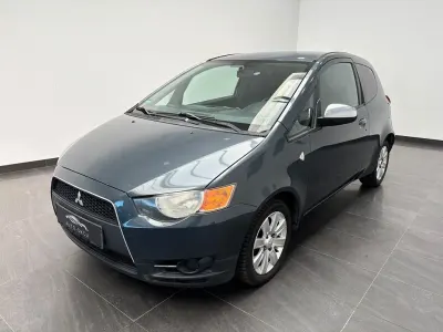 Gebraucht Mitsubishi Colt Invite 95 PS (69 kW) 2008 Grau Kleinwagen