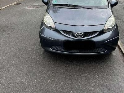 Usata Toyota Aygo Basis 68 CV (50 kW) 2007 Grigio Utilitaria