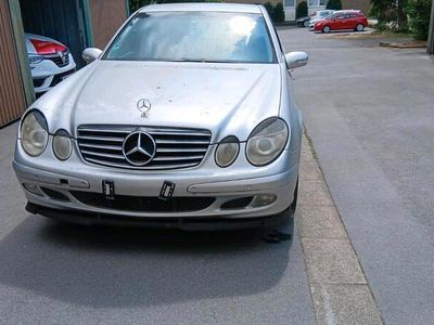 Mercedes E270
